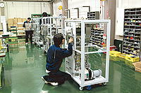 精密組立工場